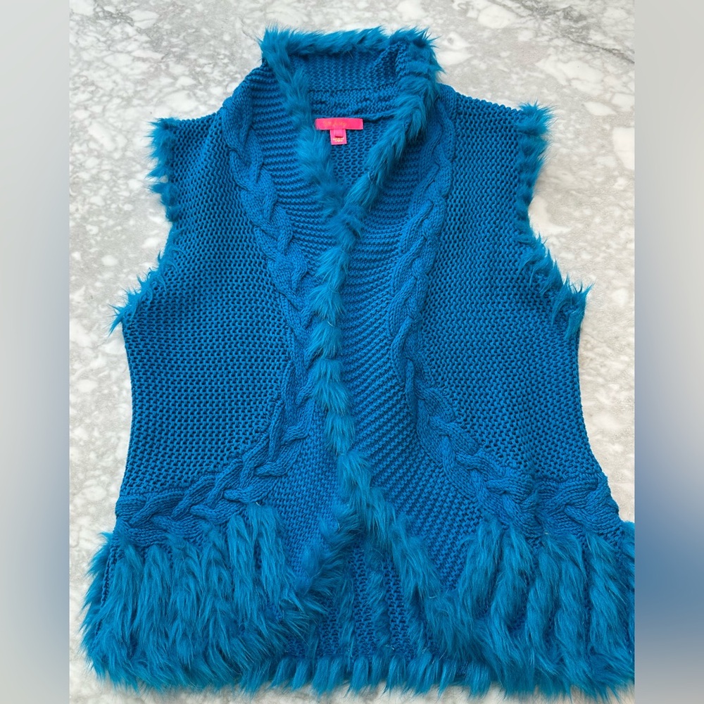 Lilly Pulitzer Knit & Faux fur Vest Sz Large Cerulean Blue